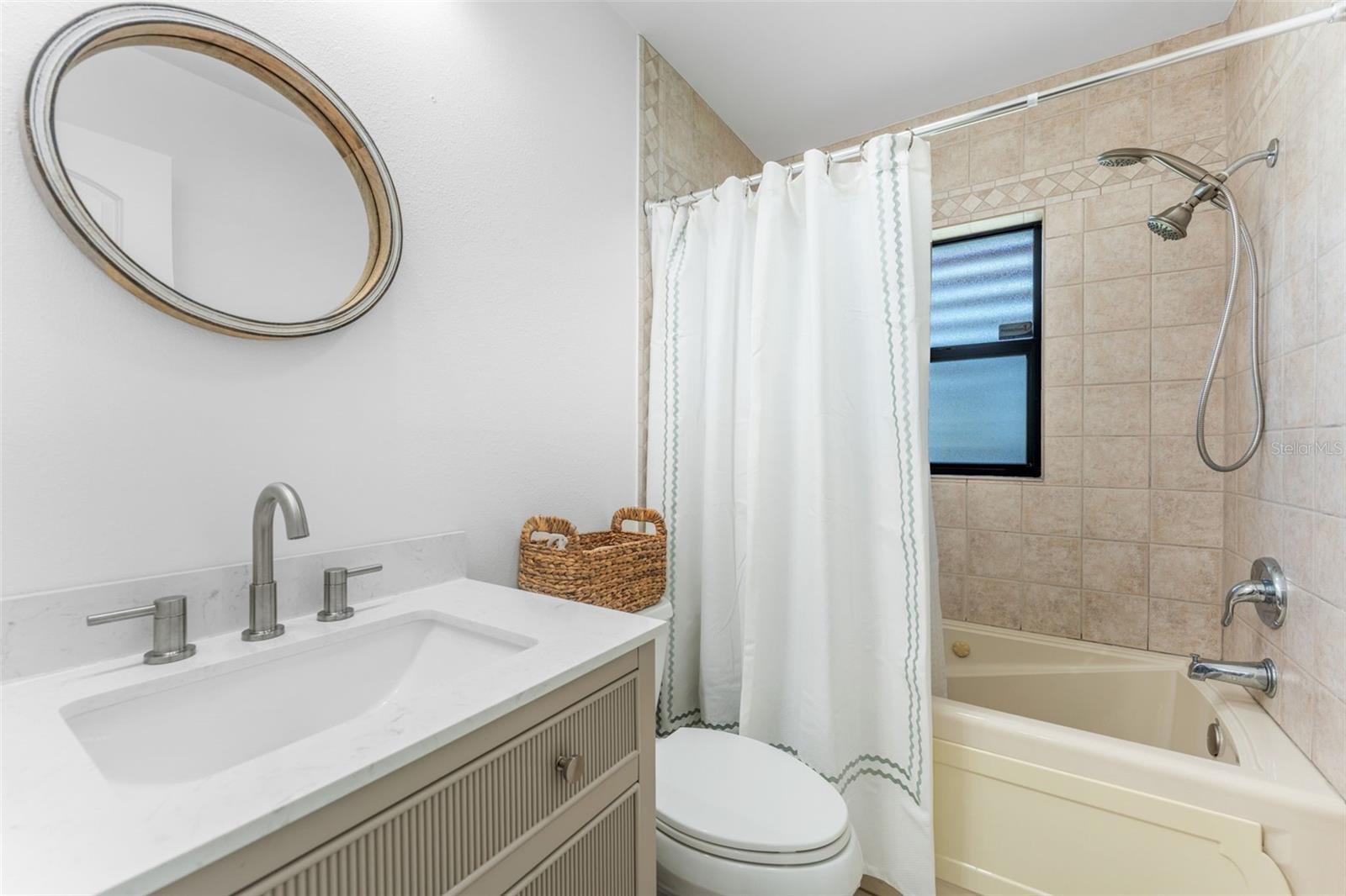 BAY CREST PARK UNIT 08 - Residential