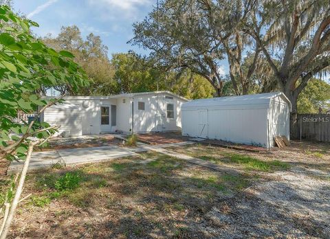 A home in PALM HARBOR