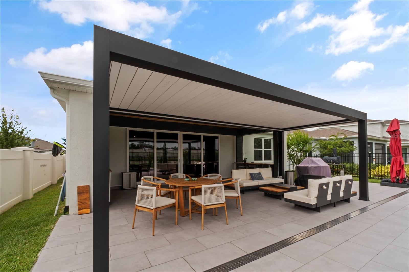 WILLOW RIDGE - Residential