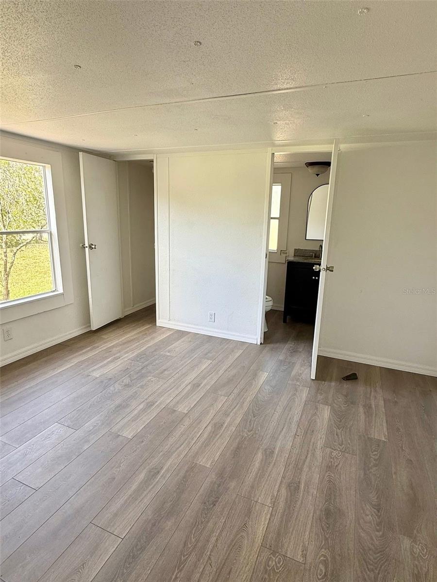 TOWN OF CRYSTAL SPRINGS - Residential