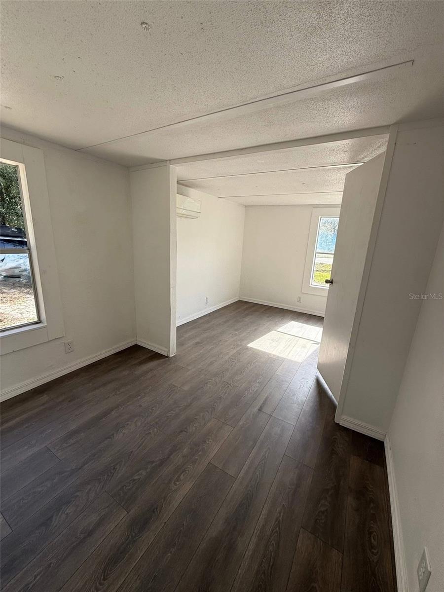 TOWN OF CRYSTAL SPRINGS - Residential