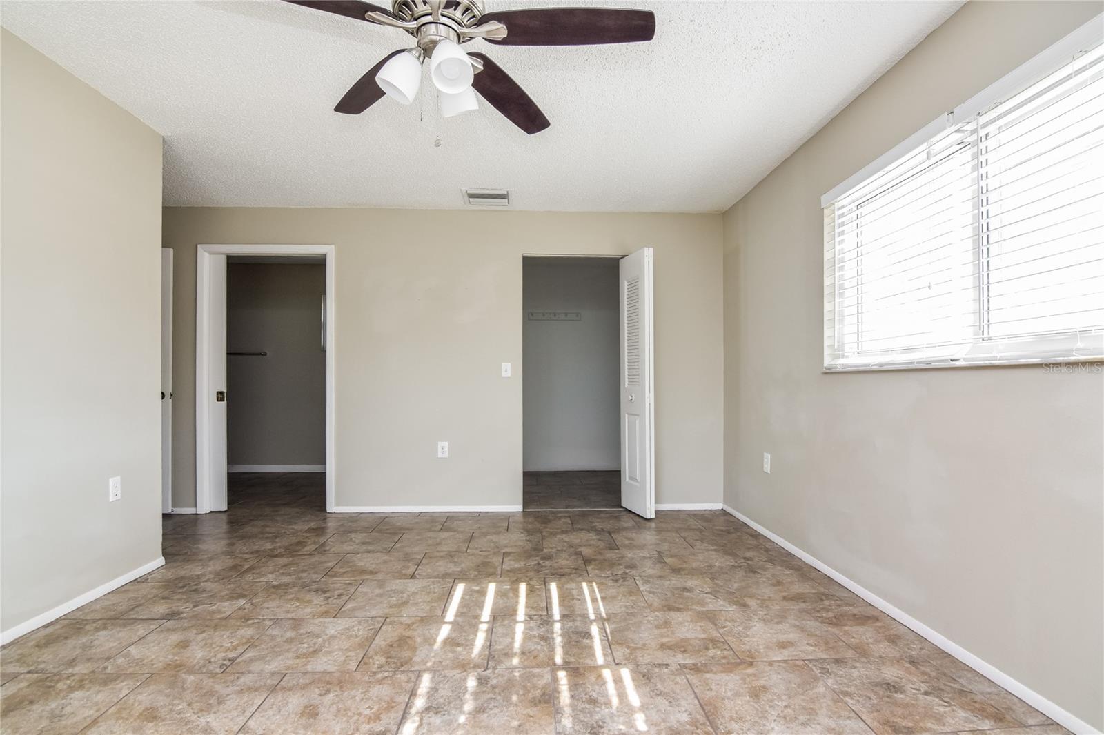 SEVEN SPGS HOMES - Residential Lease