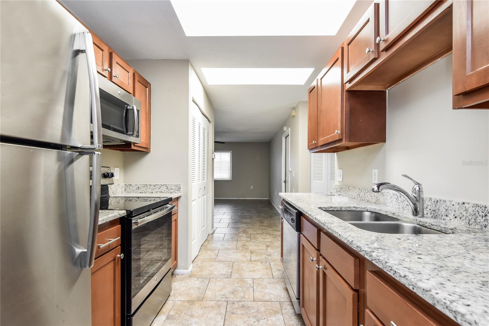 SEVEN SPGS HOMES - Residential Lease