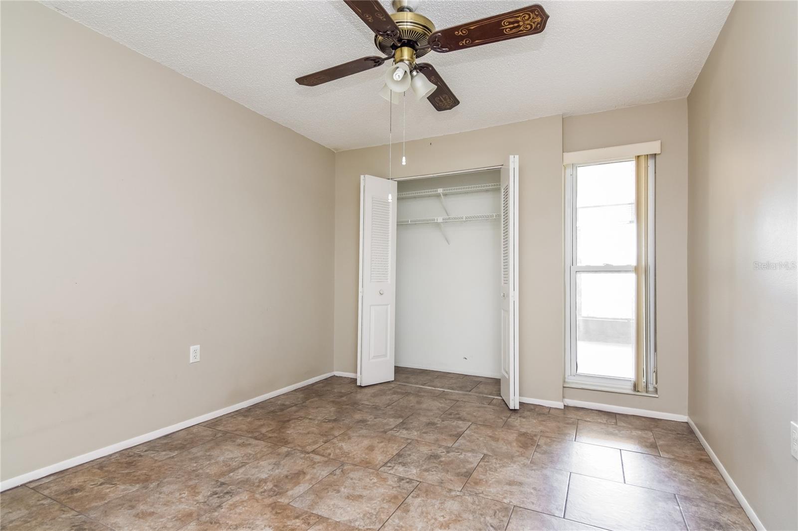 SEVEN SPGS HOMES - Residential Lease