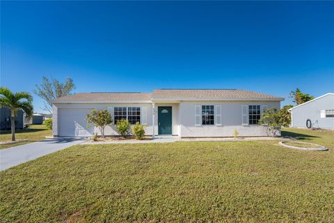 A home in PORT CHARLOTTE