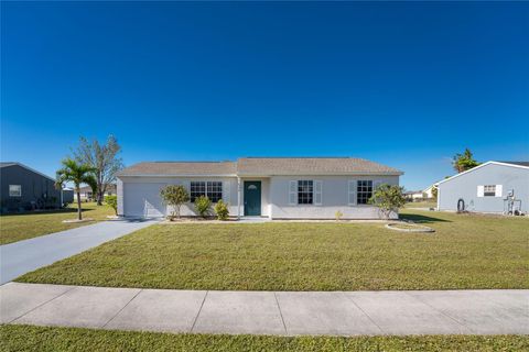 A home in PORT CHARLOTTE