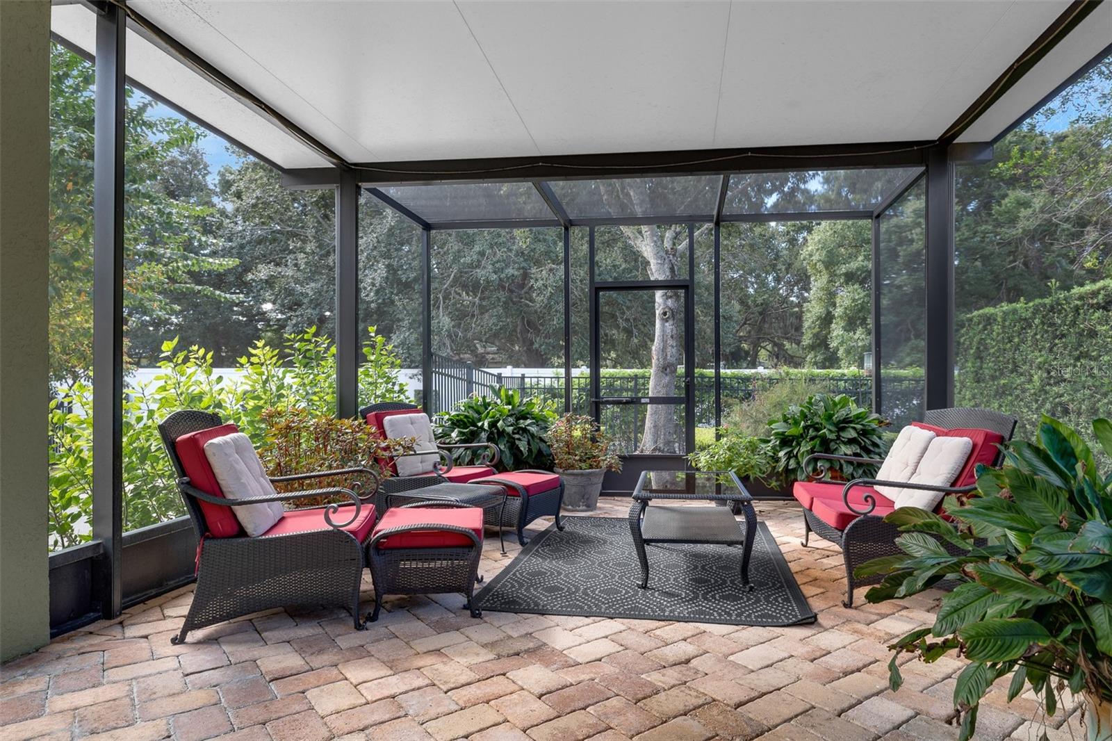 WINTER OAKS - Residential