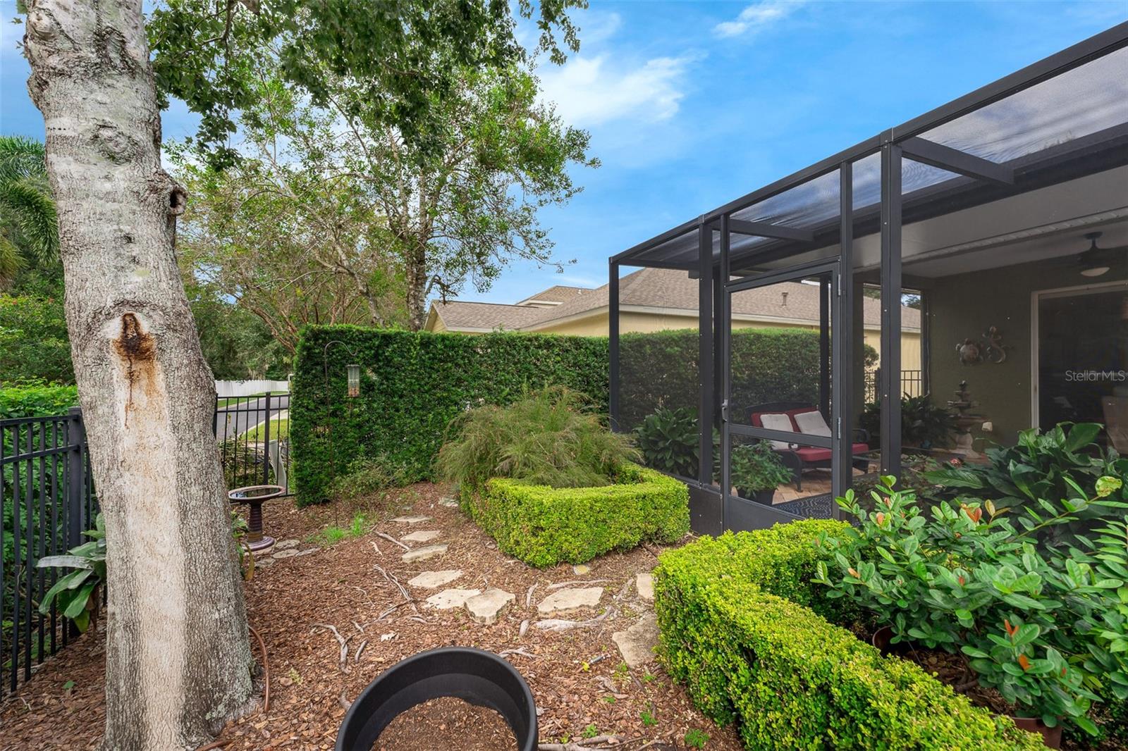 WINTER OAKS - Residential