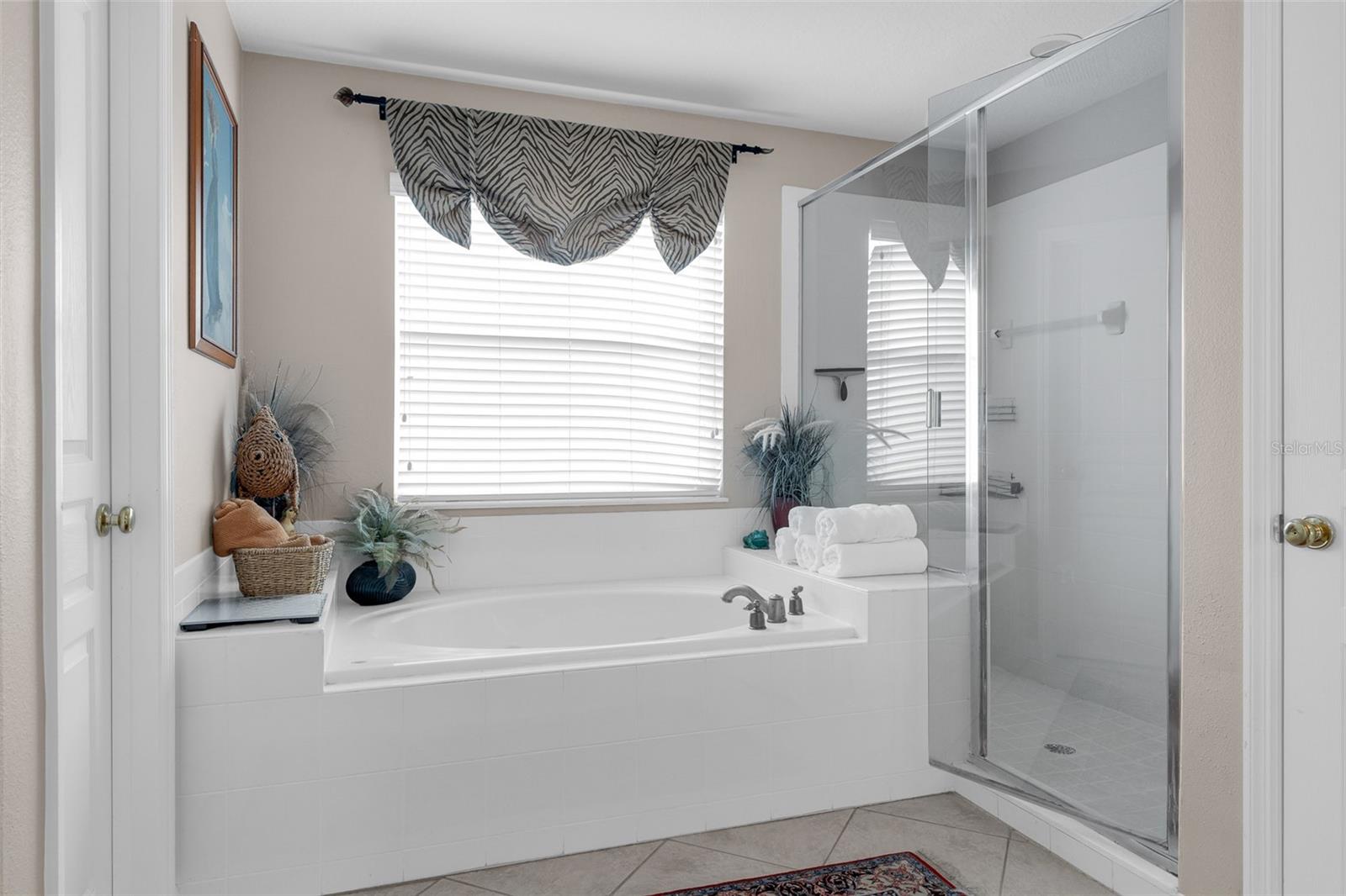 WINTER OAKS - Residential