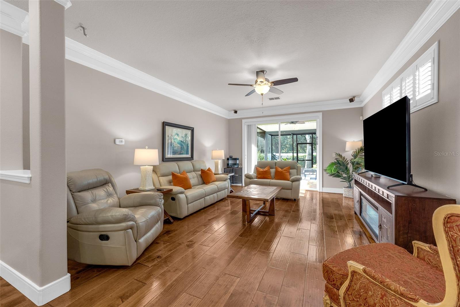 WINTER OAKS - Residential