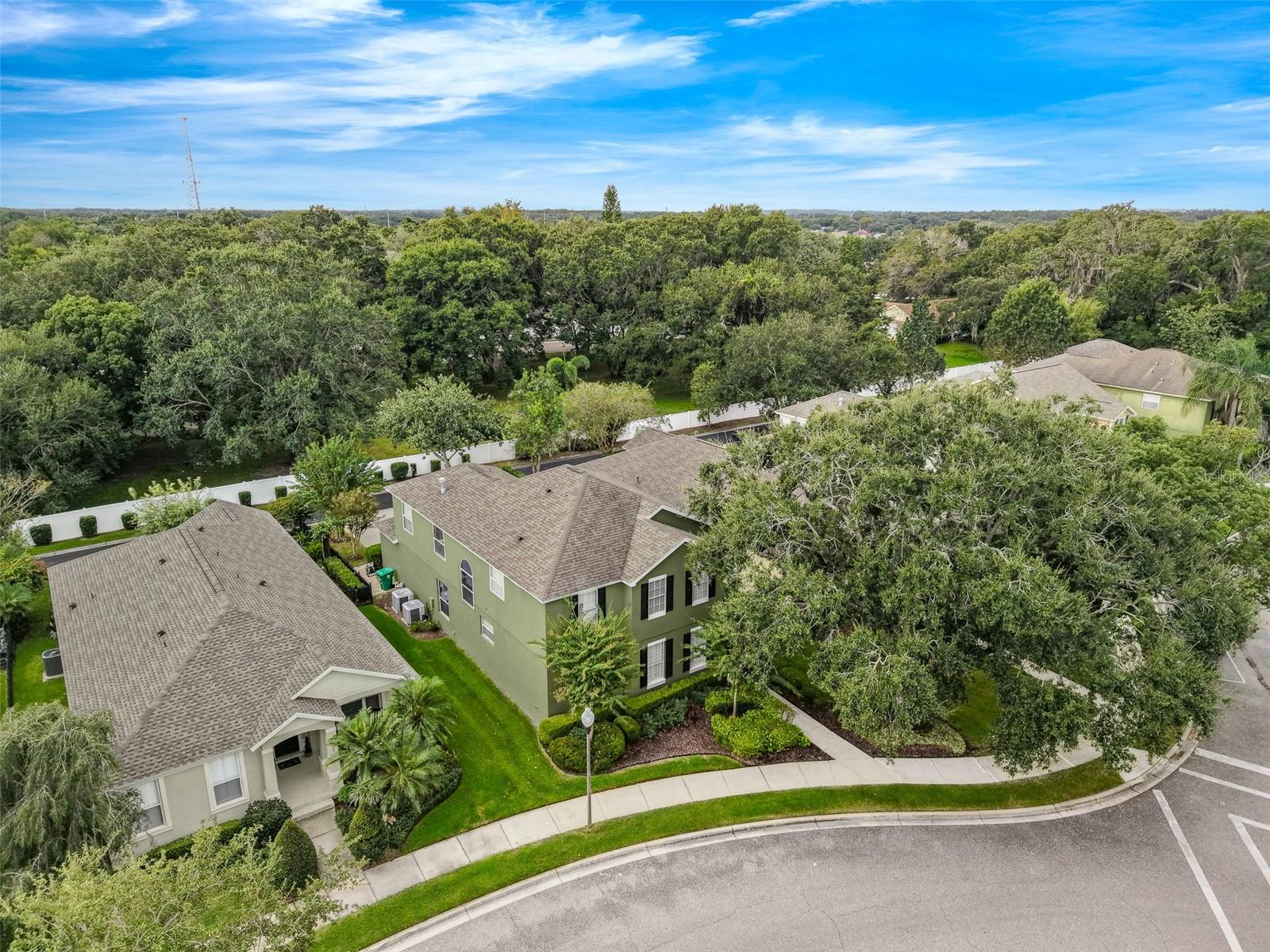 WINTER OAKS - Residential