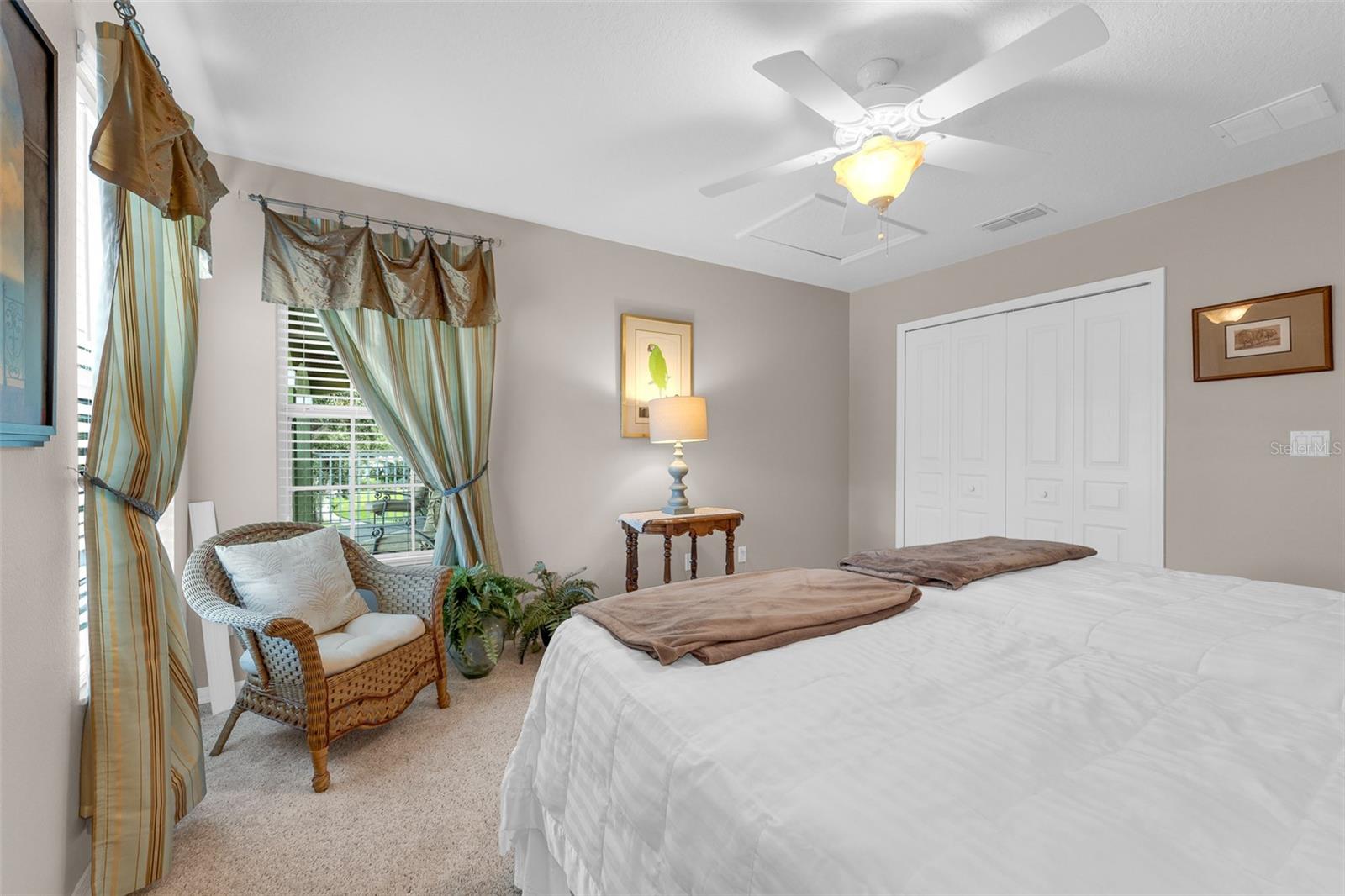 WINTER OAKS - Residential