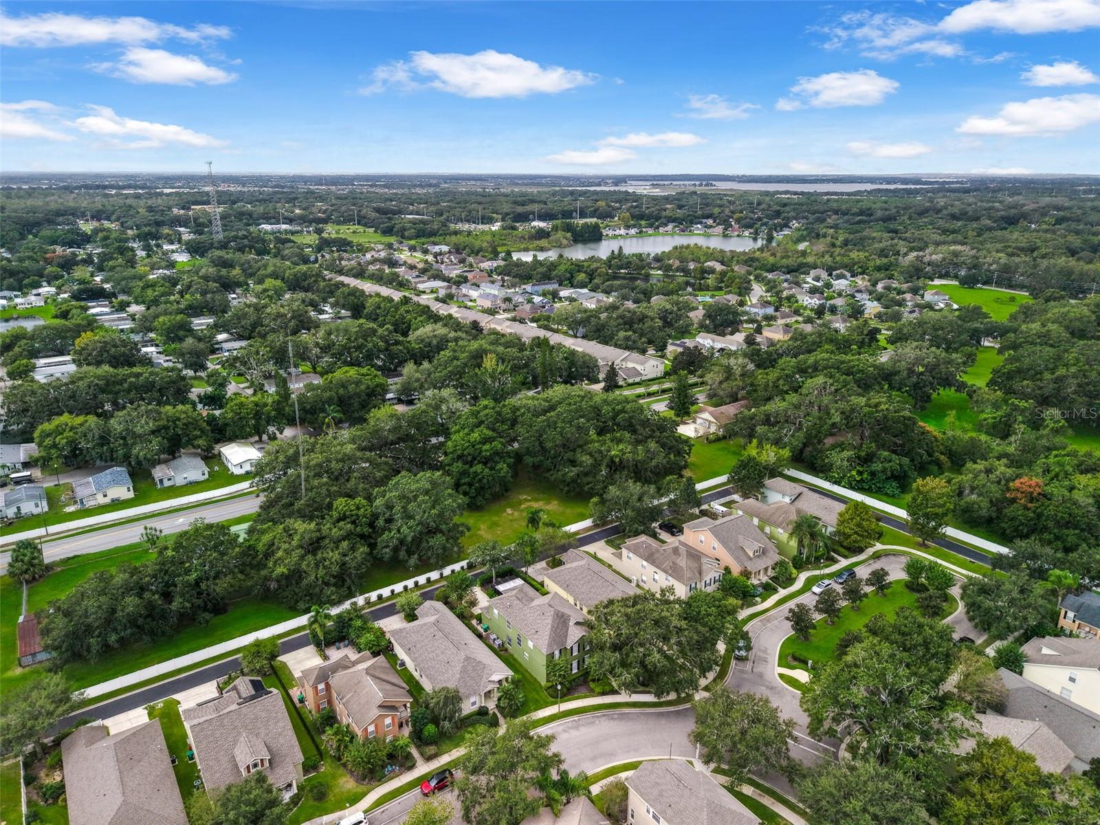 WINTER OAKS - Residential