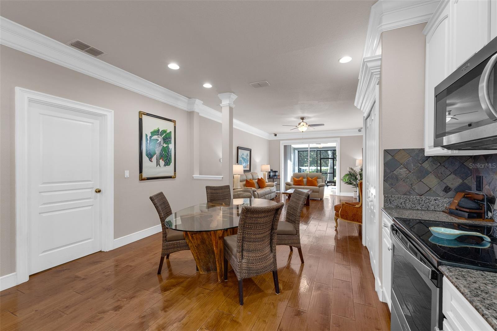 WINTER OAKS - Residential