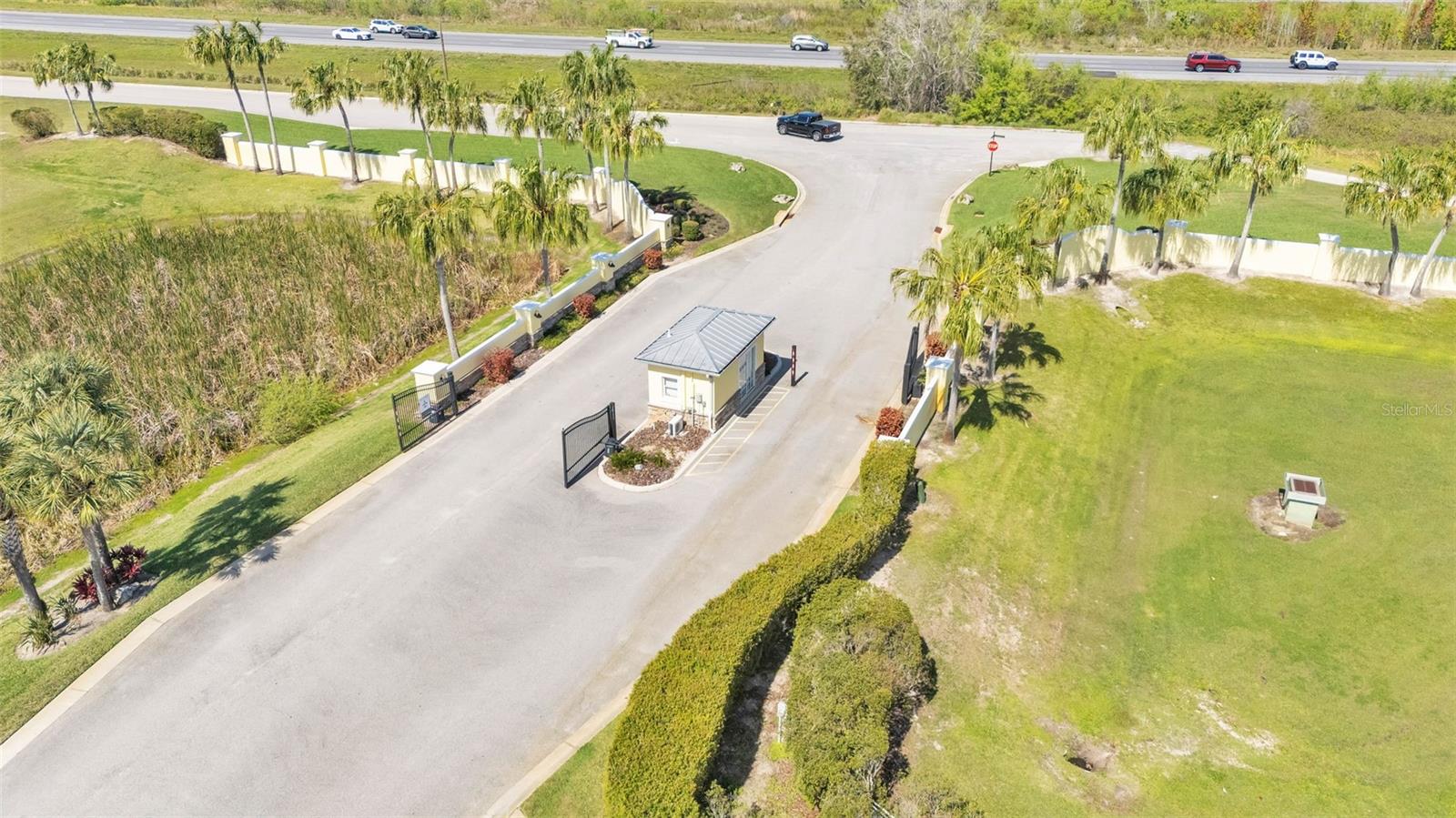 BAY LAKE RESIDENCE - Land