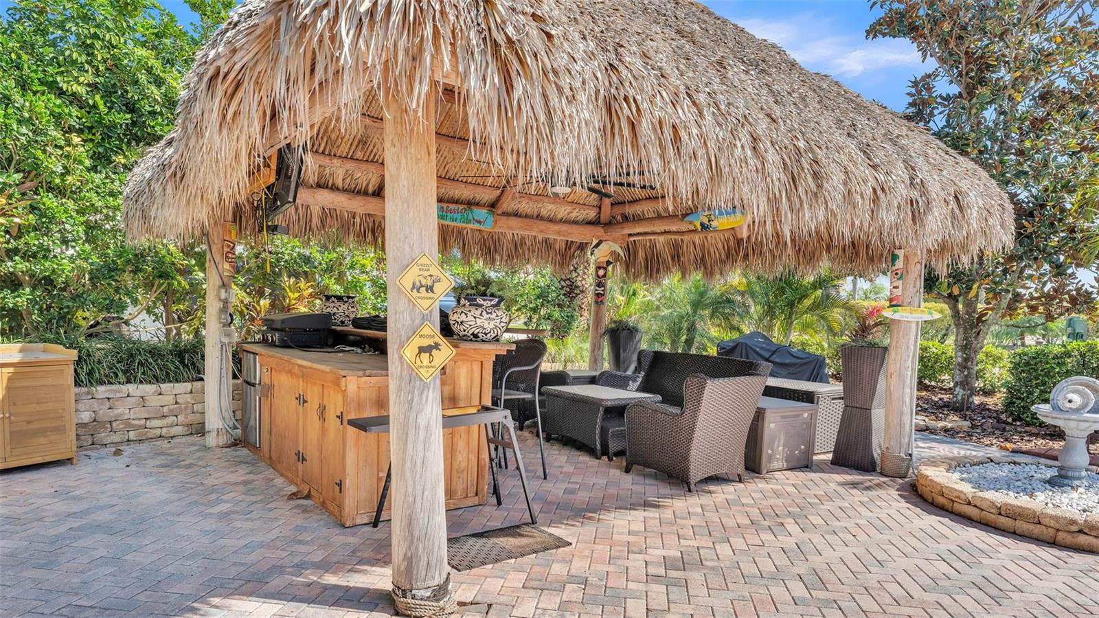 BAY LAKE RESIDENCE - Land