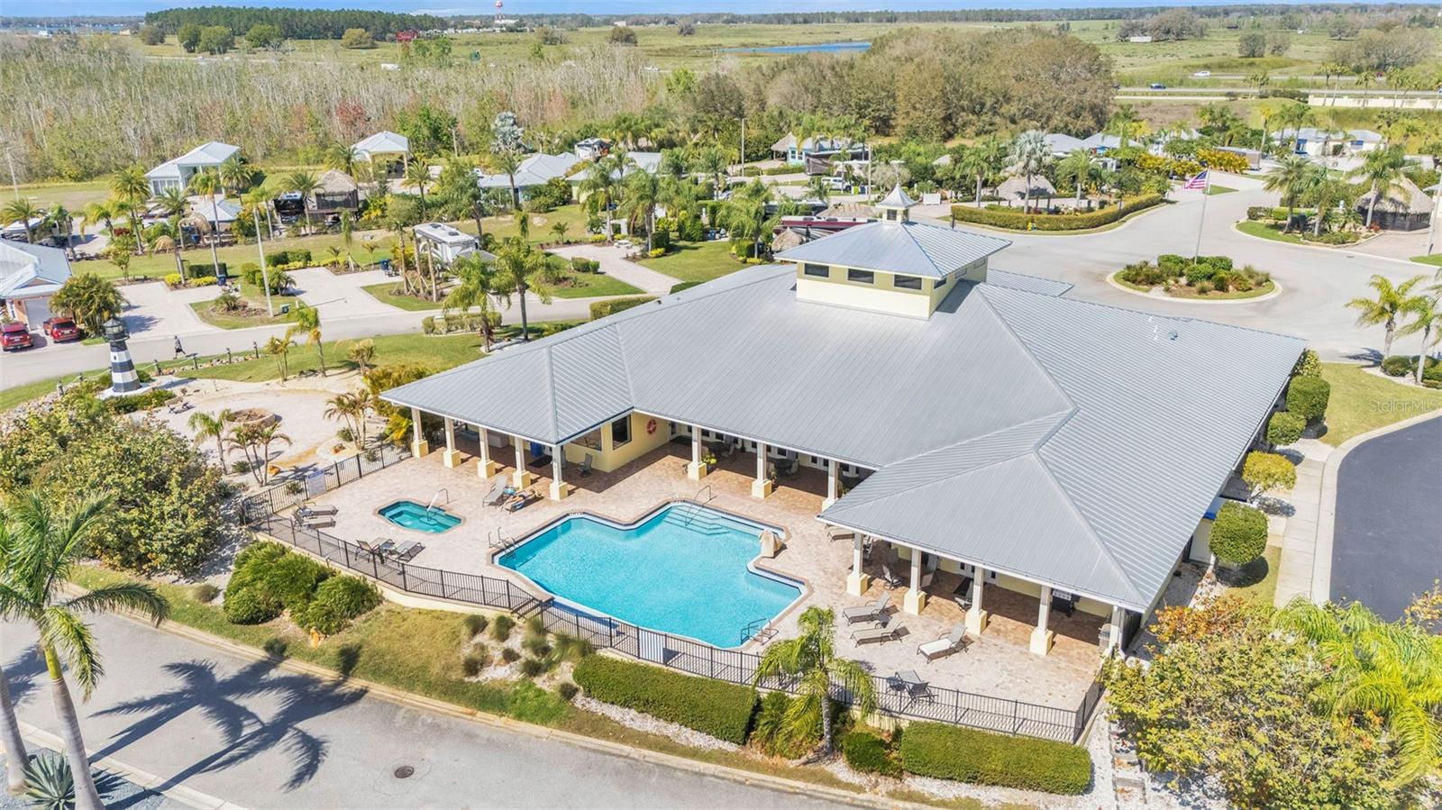 BAY LAKE RESIDENCE - Land