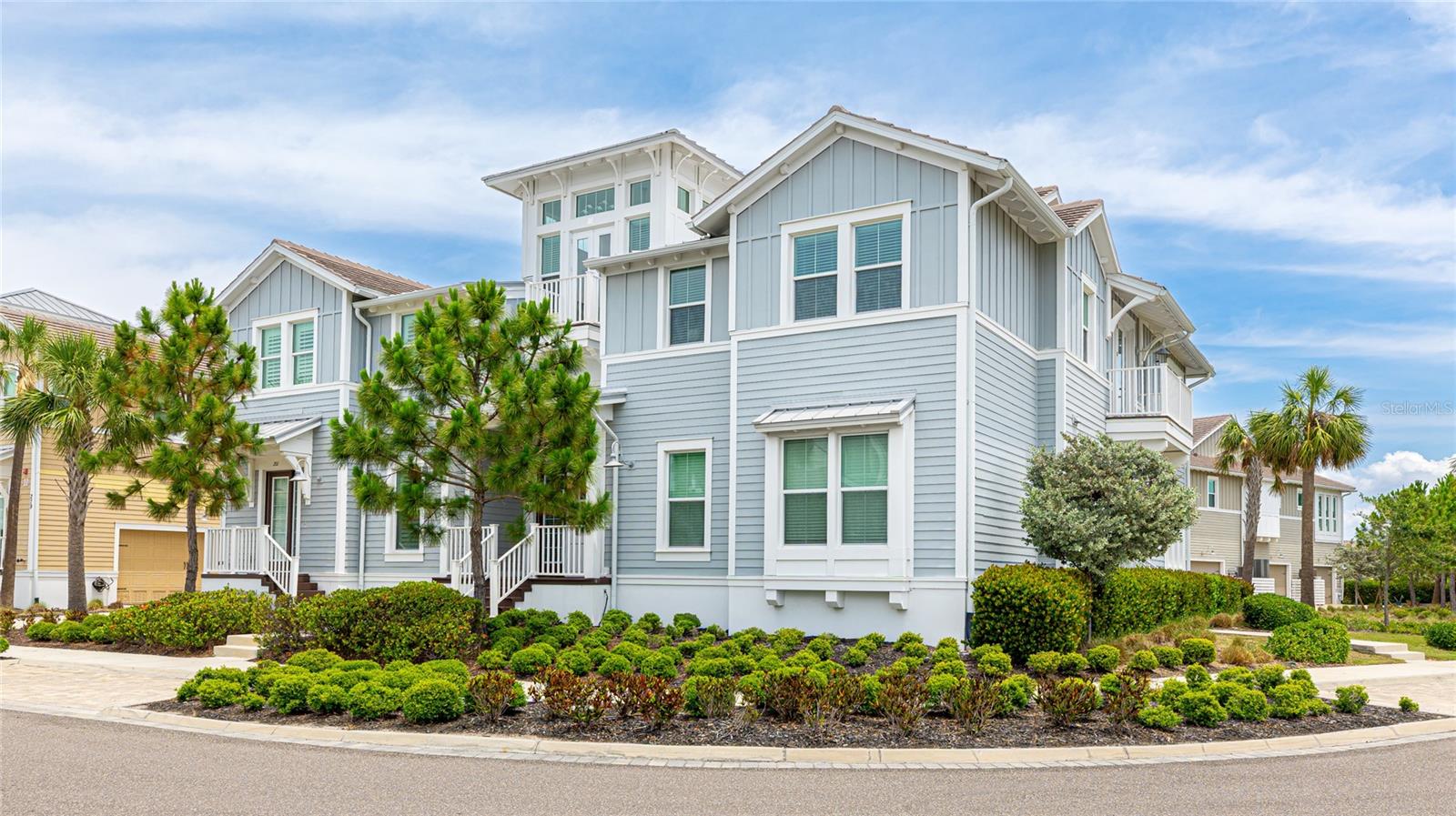 283 SAINT LUCIA DRIVE 202