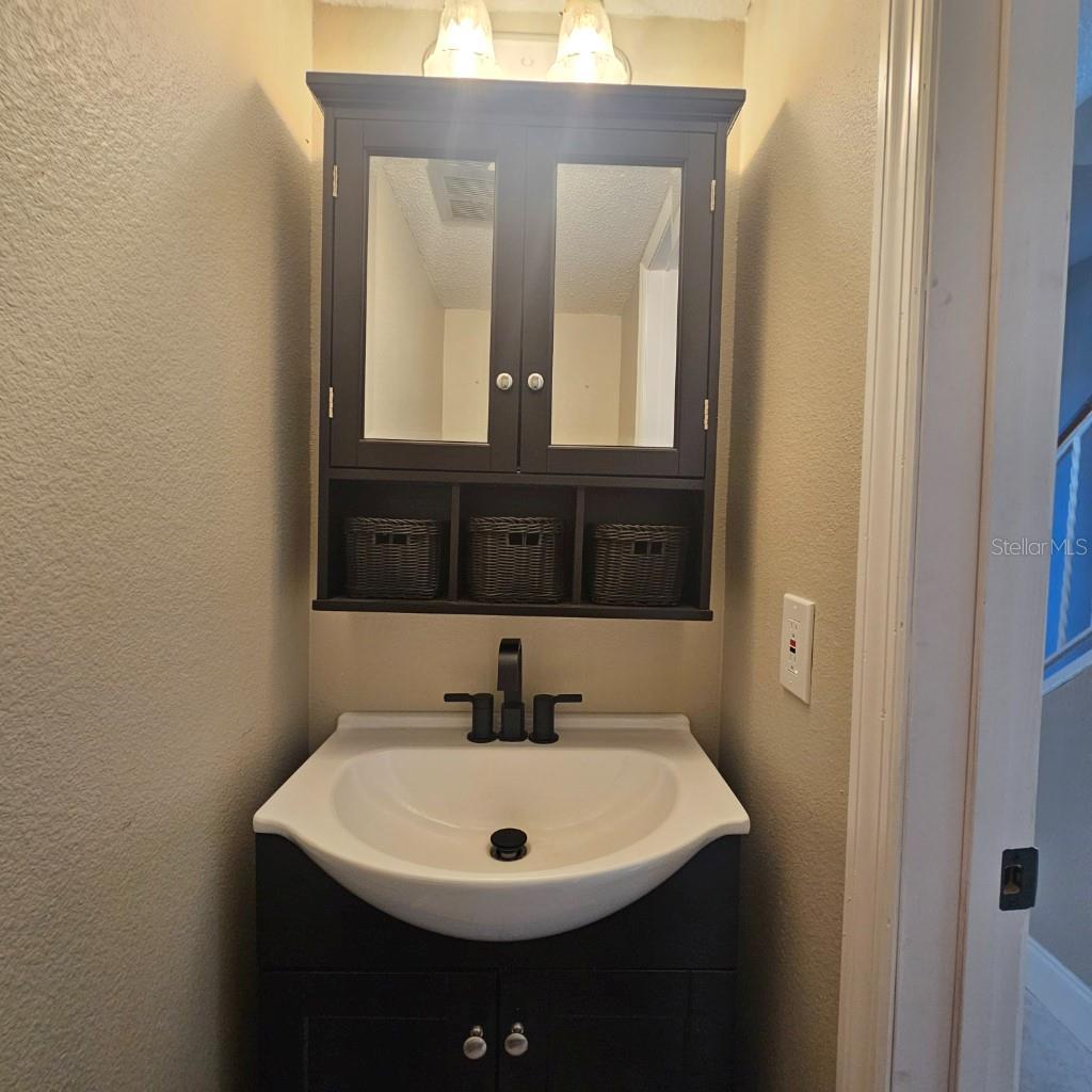 COLONIAL TWNHSE APTS PH I - Residential