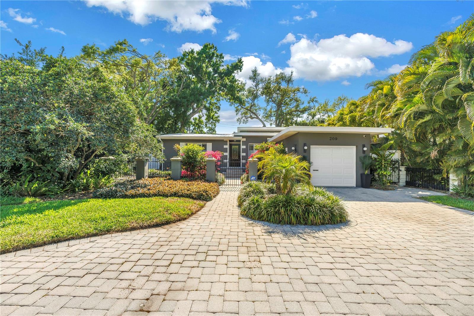 SNELL ISLE BRIGHTWATERS SEC 1 REP - Residential