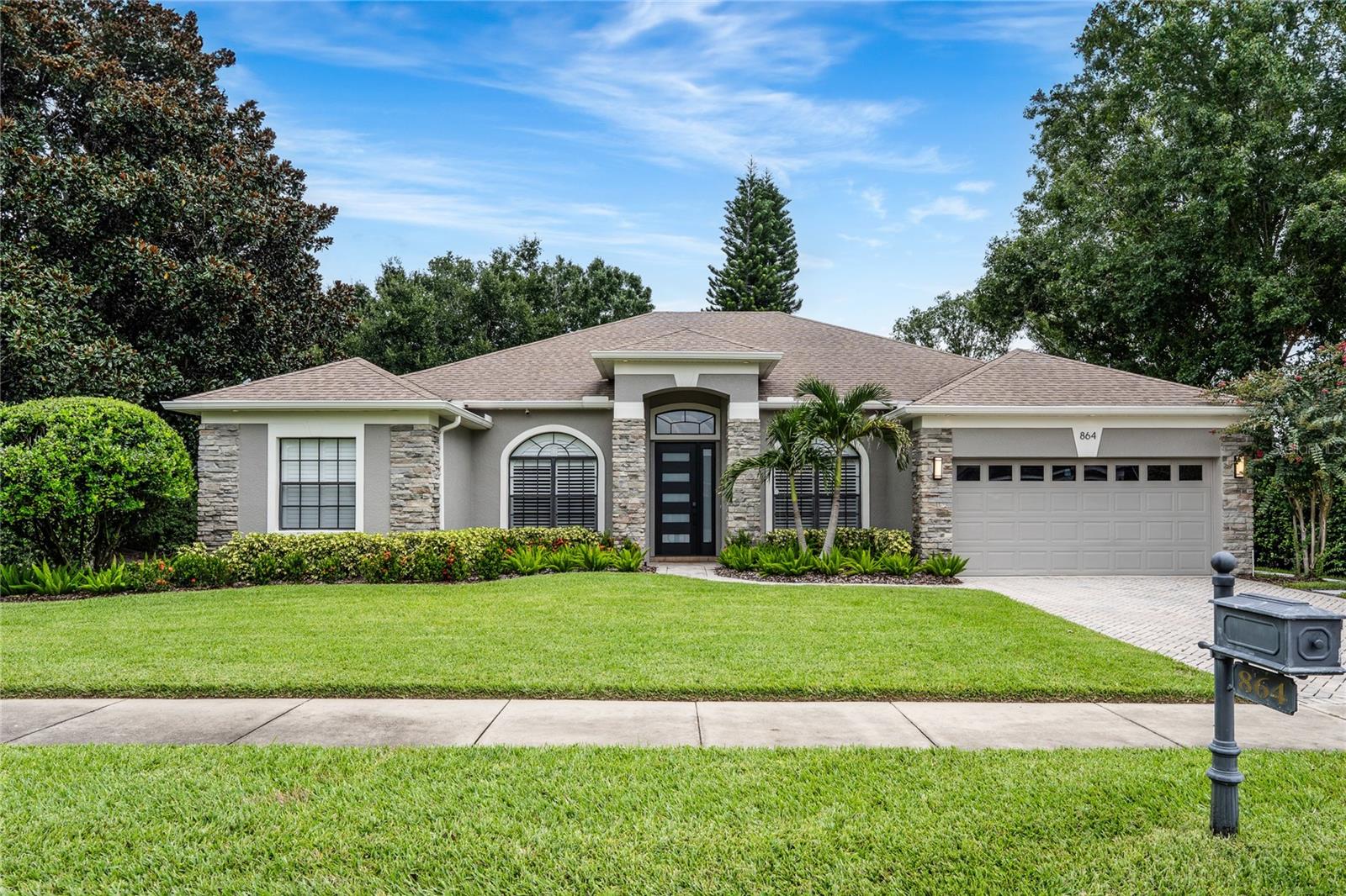864 BLAIRMONT LANE