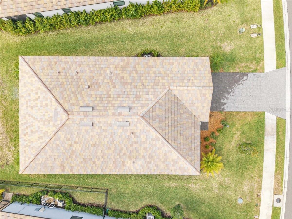 LORRAINE LAKES - Residential Lease