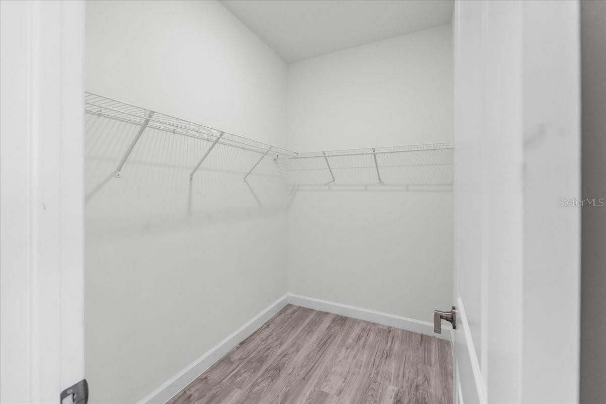 LORRAINE LAKES - Residential Lease