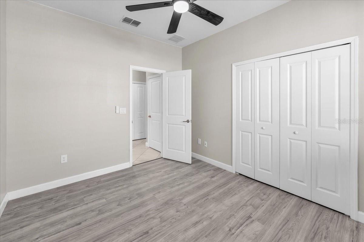 LORRAINE LAKES - Residential Lease