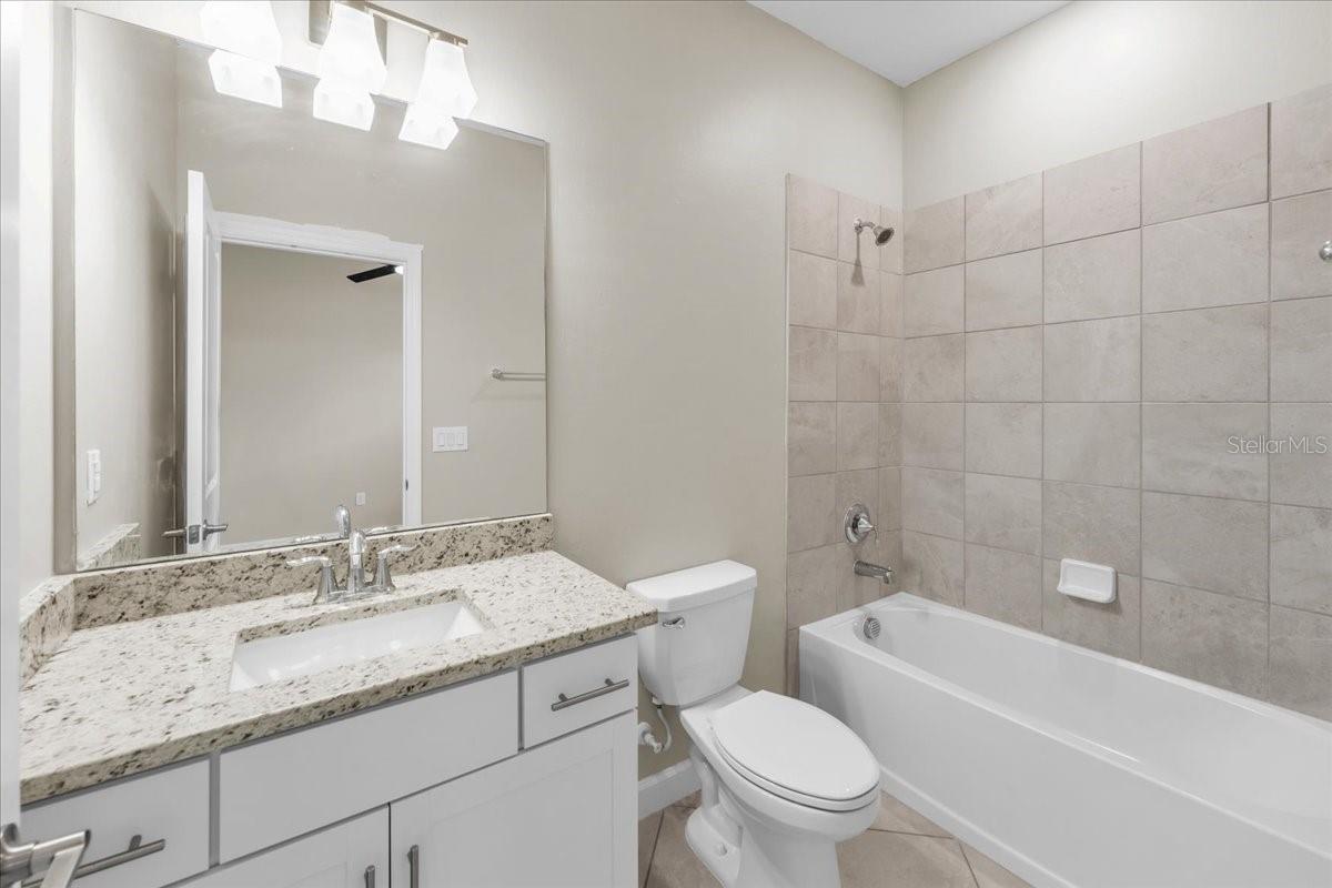 LORRAINE LAKES - Residential Lease