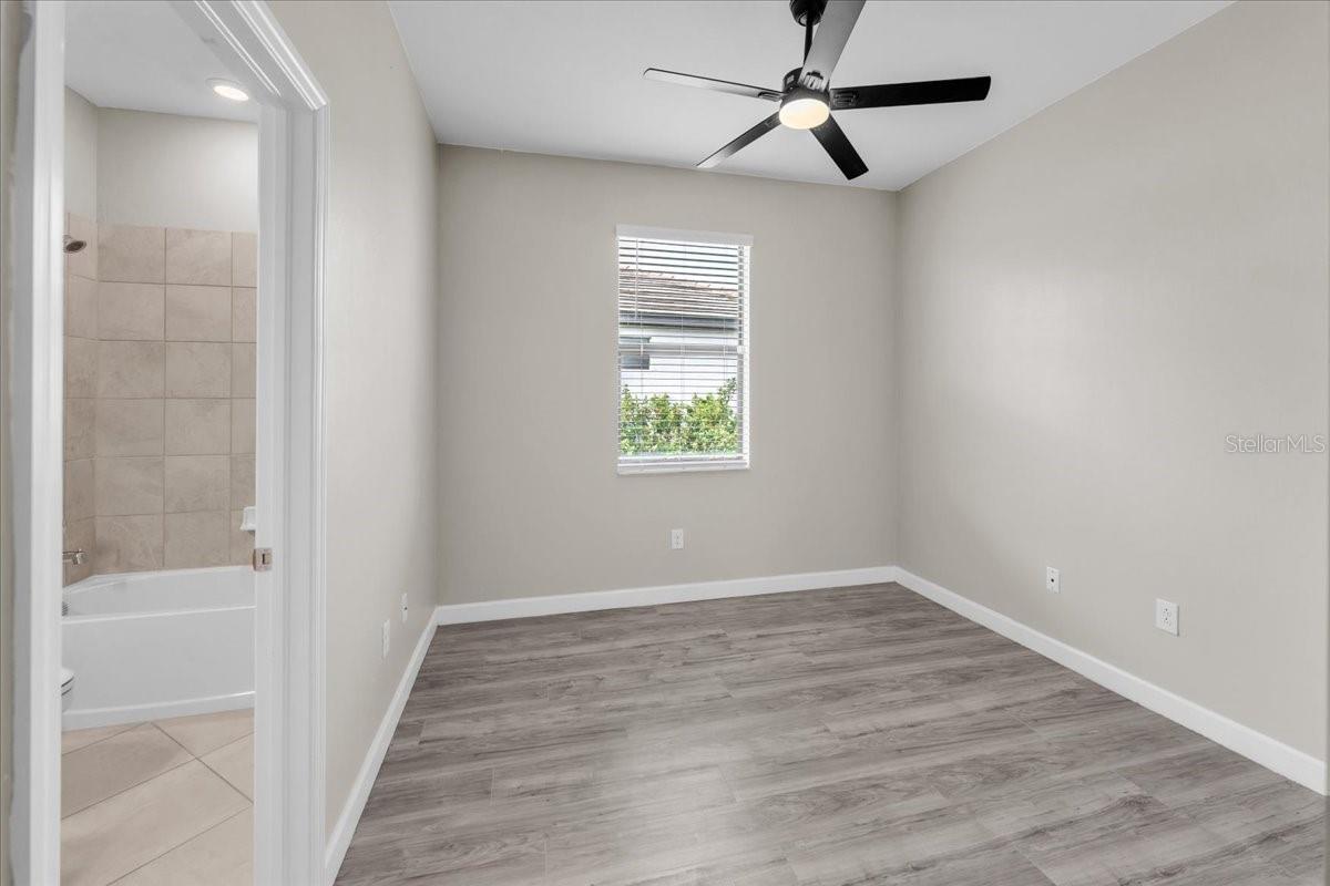 LORRAINE LAKES - Residential Lease