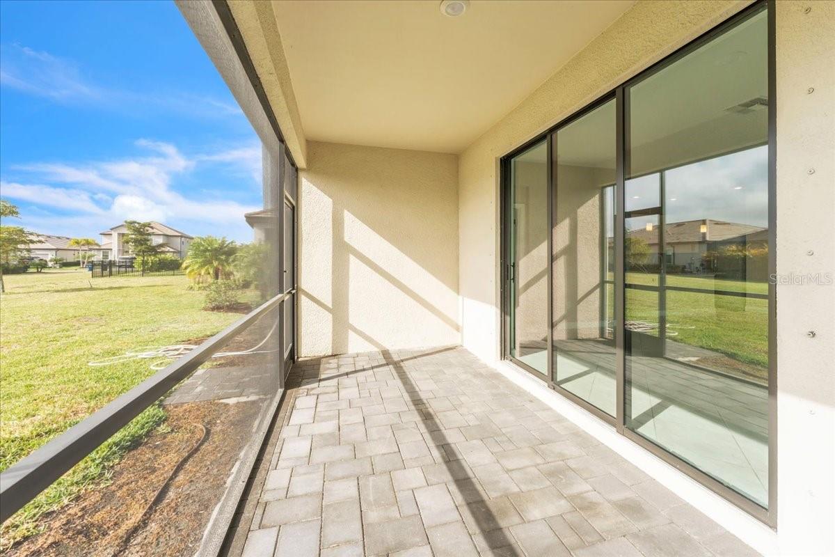 LORRAINE LAKES - Residential Lease