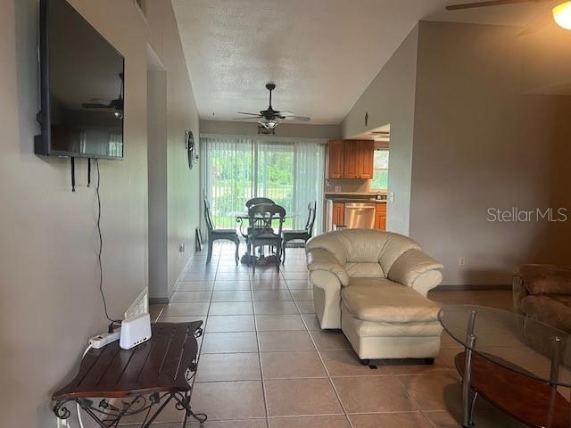 BUENAVENTURA LAKES UNIT 06 ADD 05 - Residential Lease