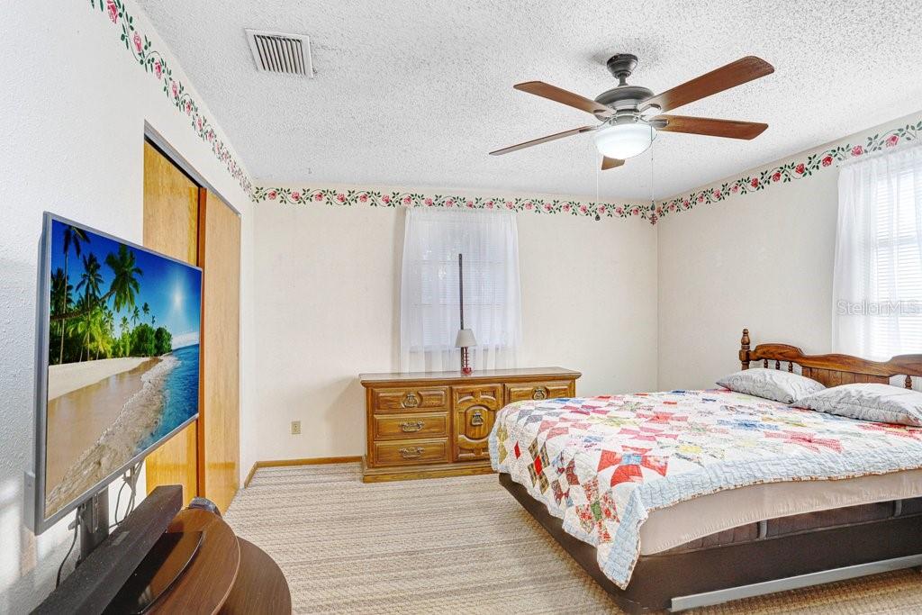 WORNS PARK - Residential Income