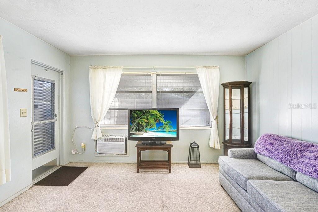 WORNS PARK - Residential Income