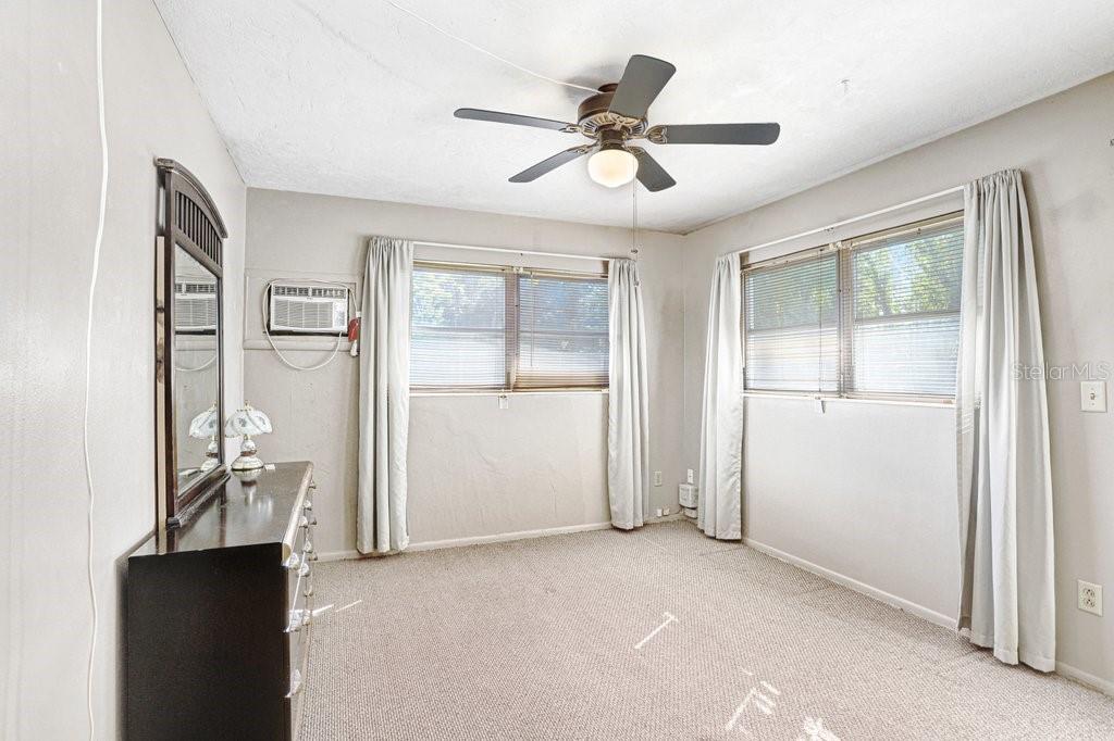 WORNS PARK - Residential Income