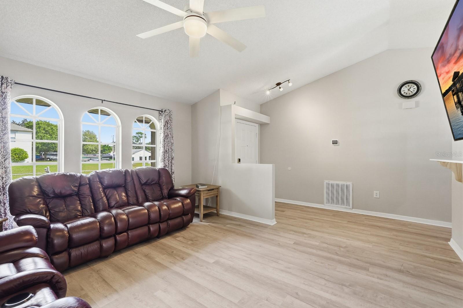 DELTONA LAKES UNIT 38 - Residential