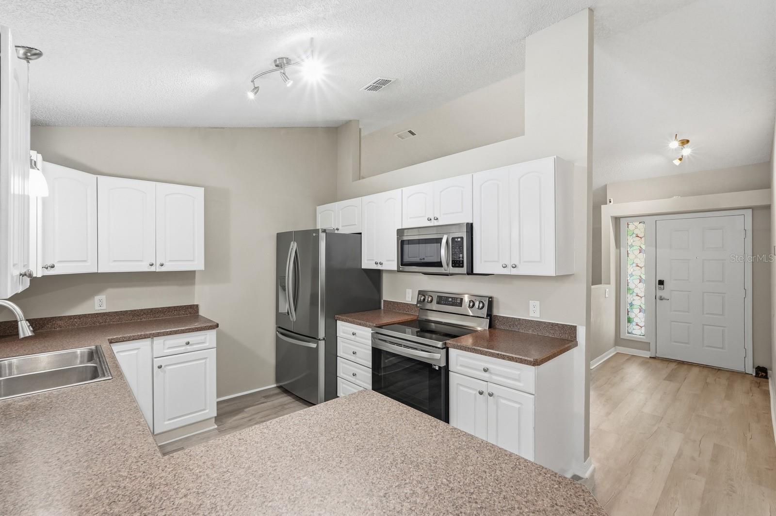 DELTONA LAKES UNIT 38 - Residential