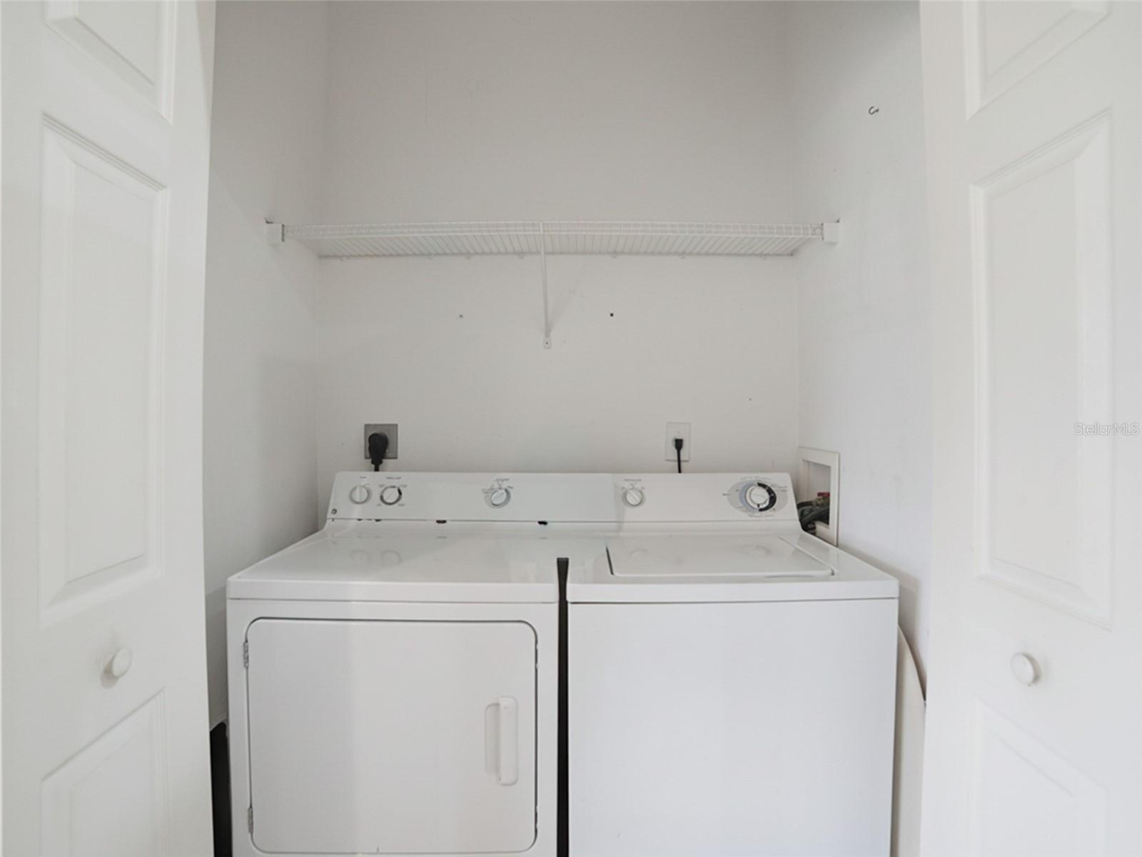 RIVERCREST TWNHMS WEST PHAS - Residential