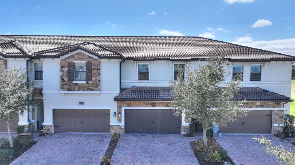 Photo of 8552 Zoeller Hills Drive, Davenport, FL 33896 (MLS # G5108444)