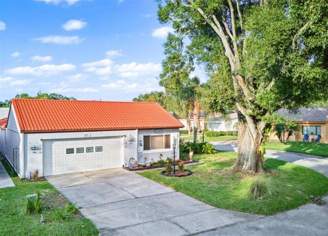 Photo of 273 Mariposa Street, Winter Haven, FL 33884 (MLS # S5160128)