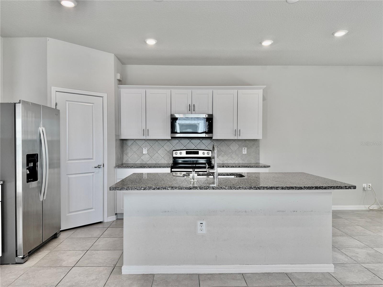 19672 SHADY OAKS DRIVE