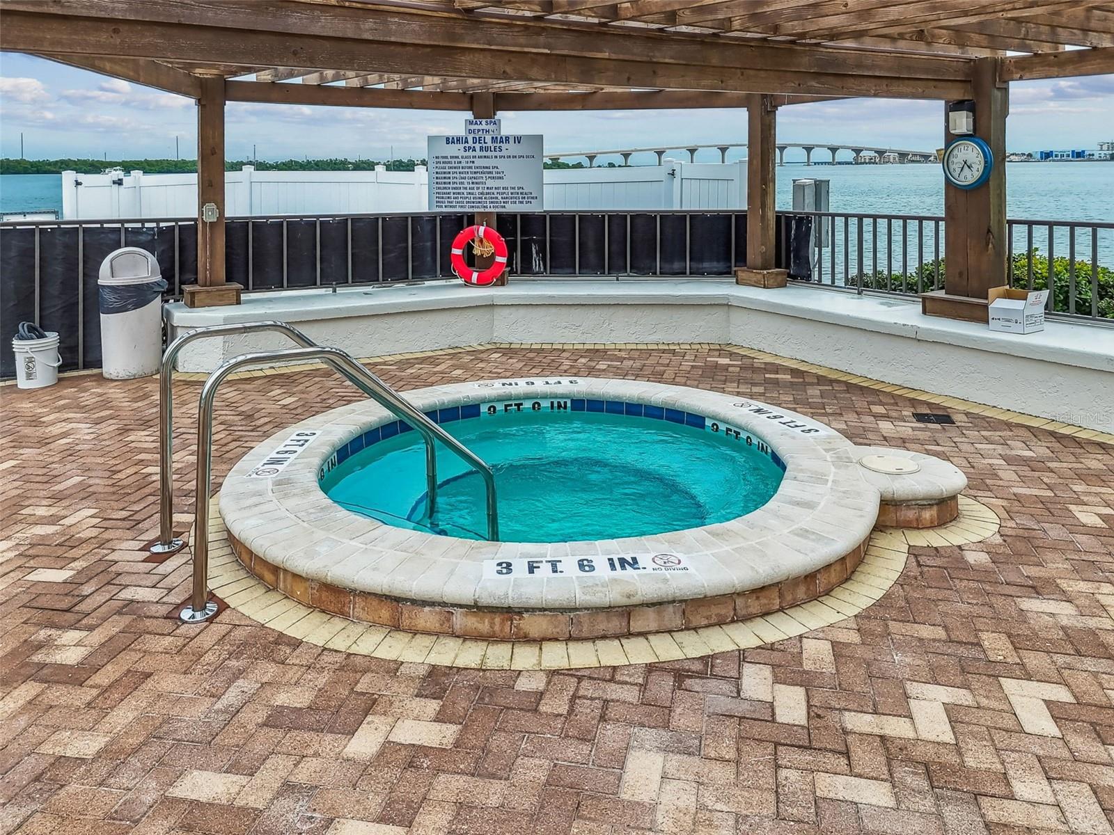 BAHIA DEL MAR IV - Residential