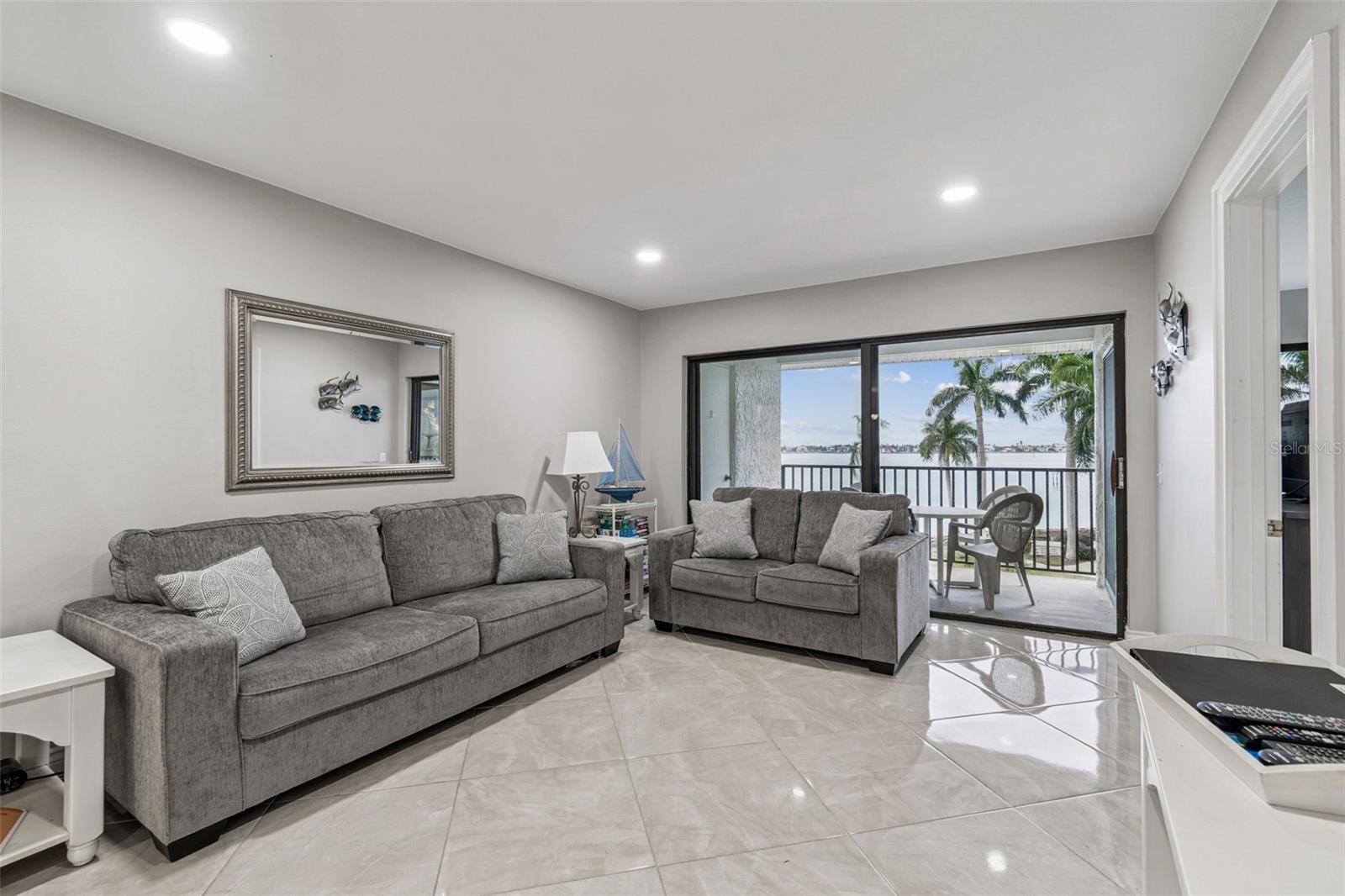 BAHIA DEL MAR IV - Residential