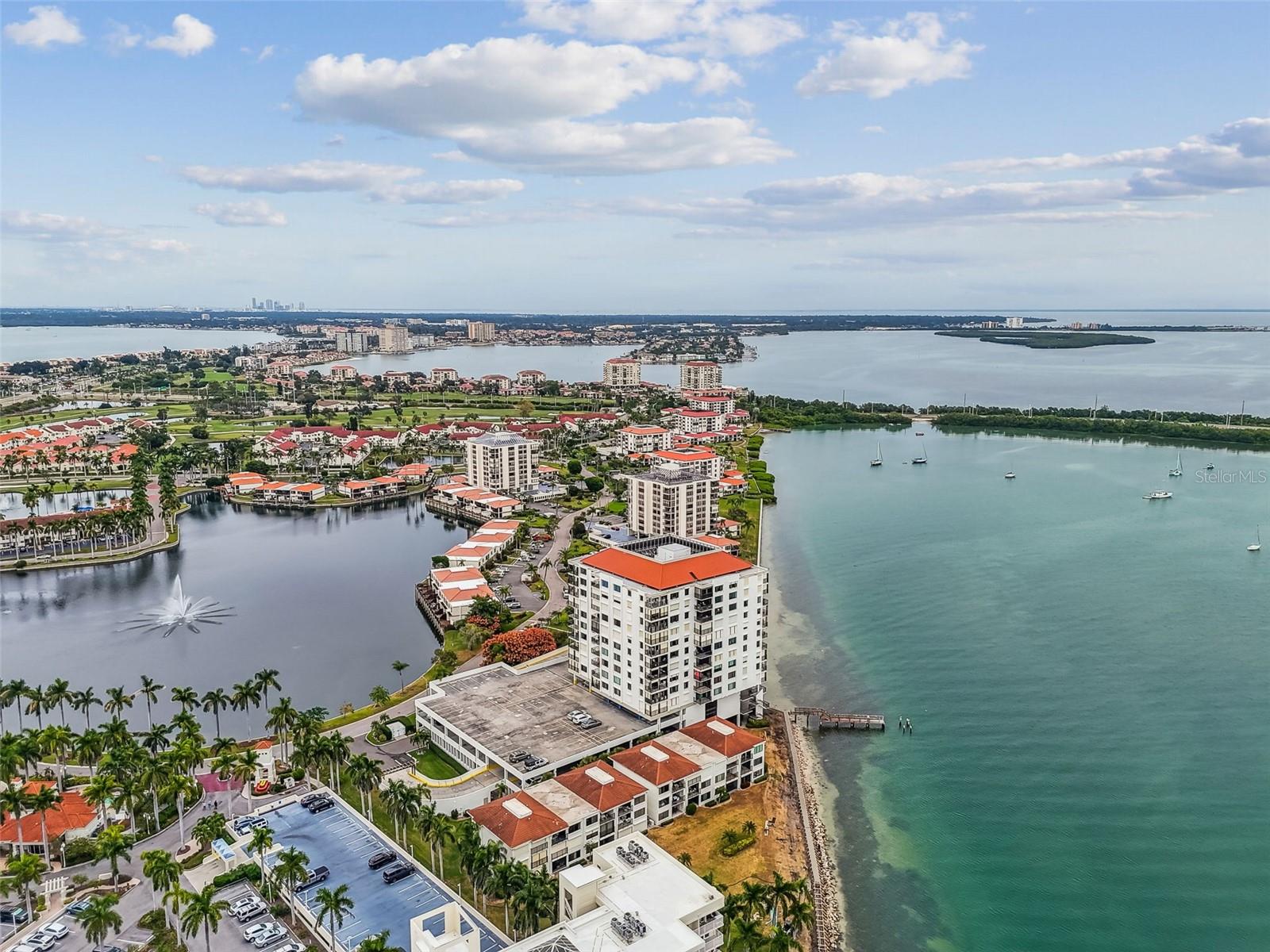 BAHIA DEL MAR IV - Residential