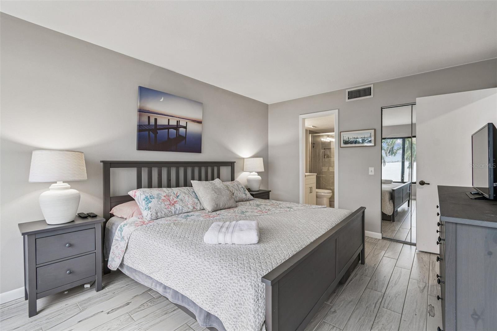 BAHIA DEL MAR IV - Residential