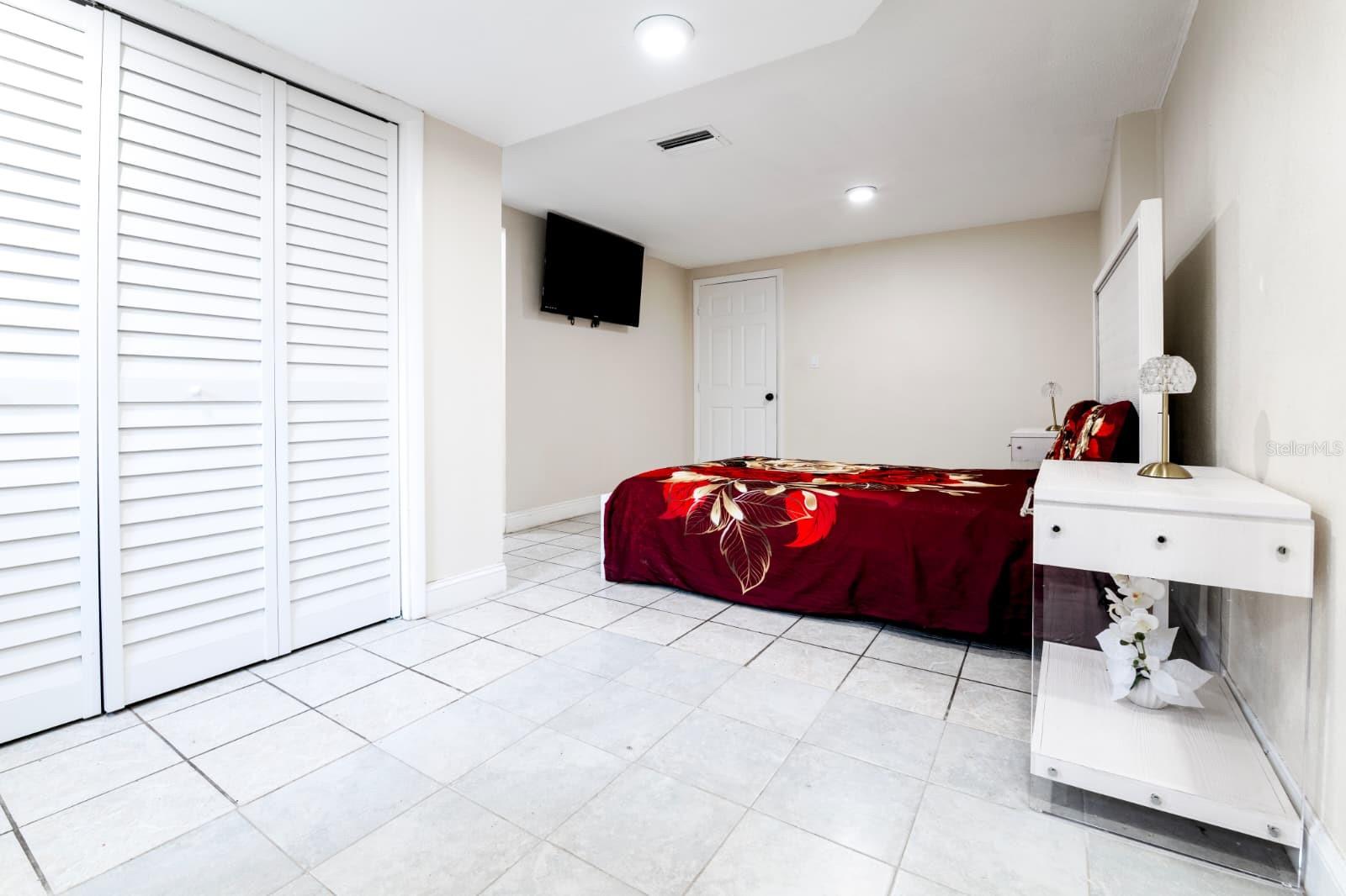 HOLIDAY LAKE ESTATES - Residential