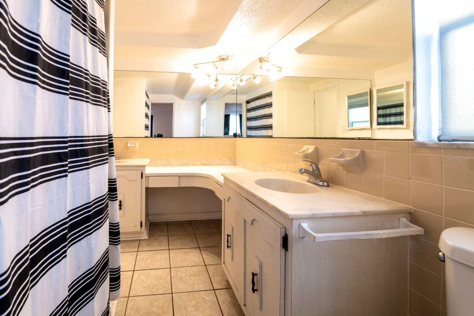 HOLIDAY LAKE ESTATES - Residential