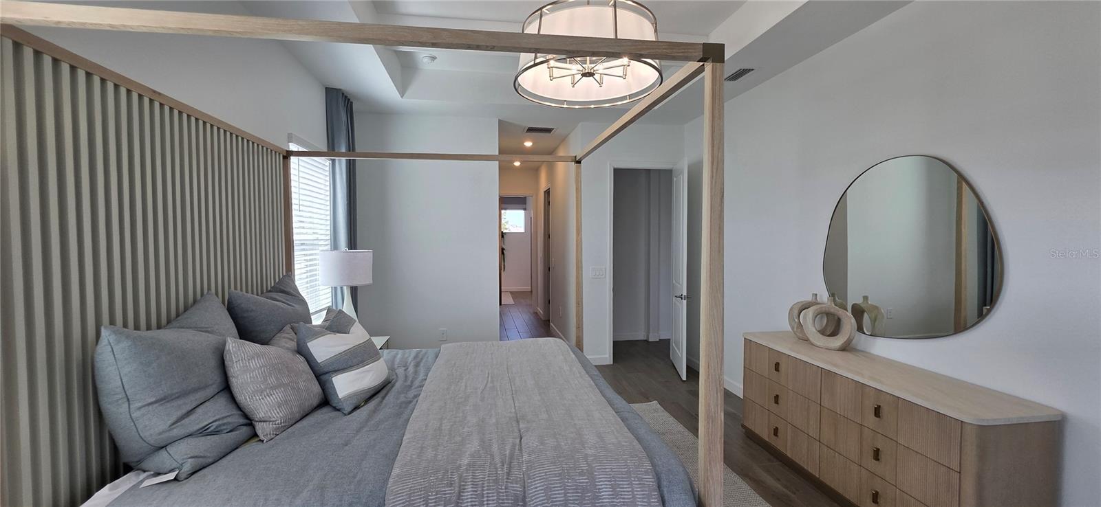 HARBOR EAST - Residential