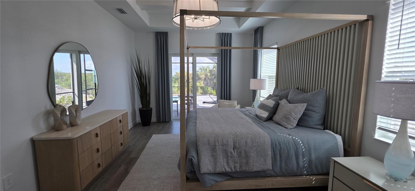 HARBOR EAST - Residential