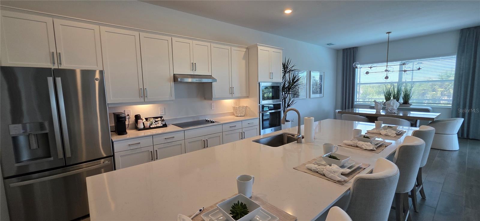 HARBOR EAST - Residential